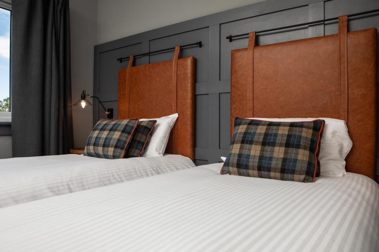 Hebridean Inn - Self Catering With Spectacular Views Broadford  Extérieur photo