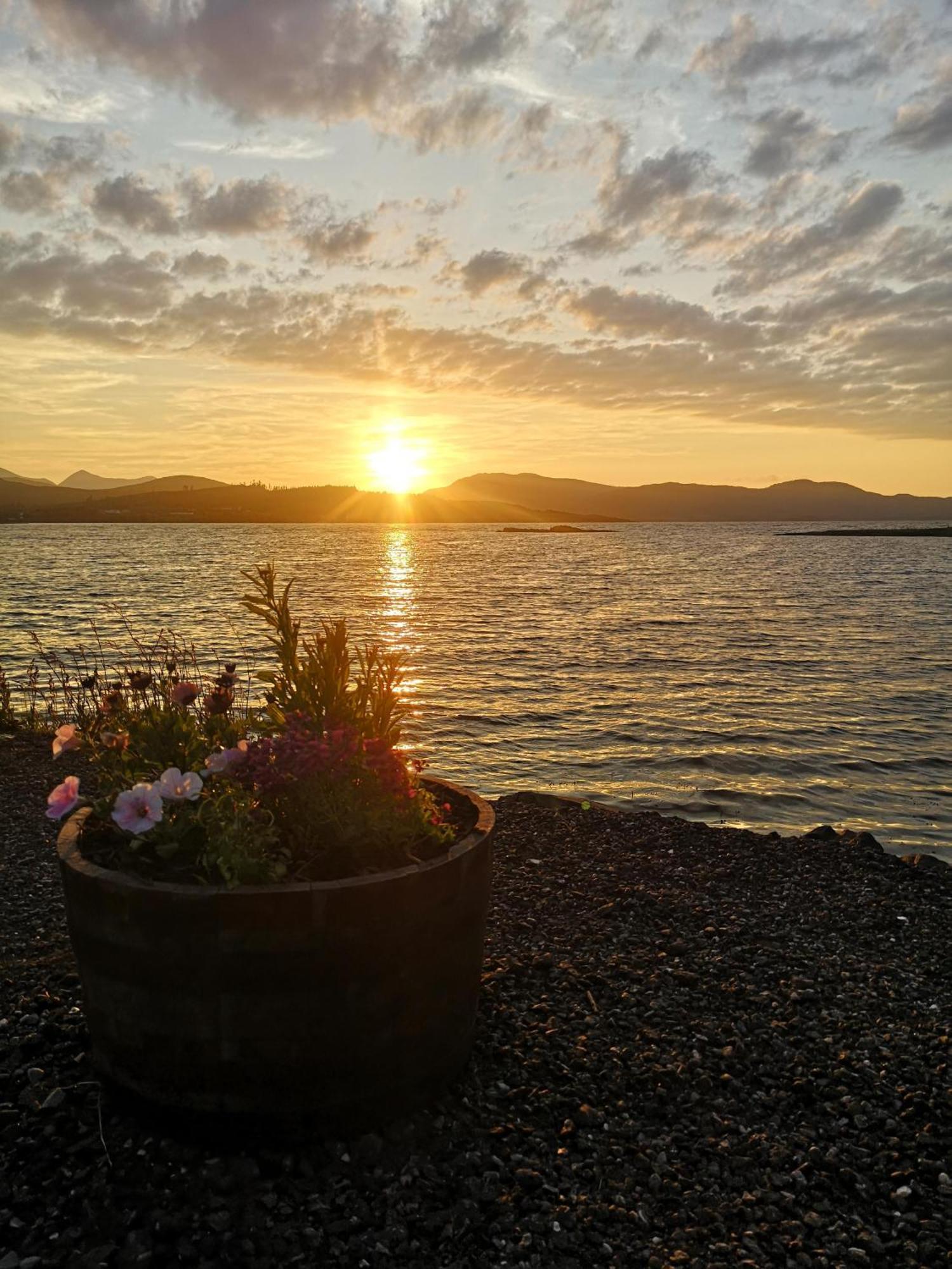 Hebridean Inn - Self Catering With Spectacular Views Broadford  Extérieur photo