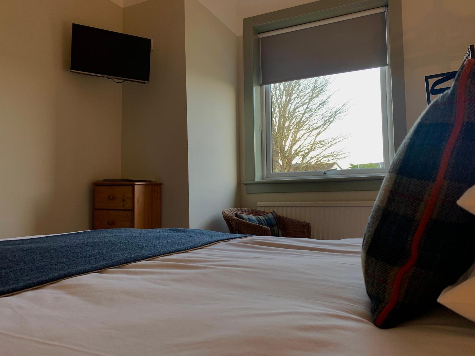 Hebridean Inn - Self Catering With Spectacular Views Broadford  Extérieur photo