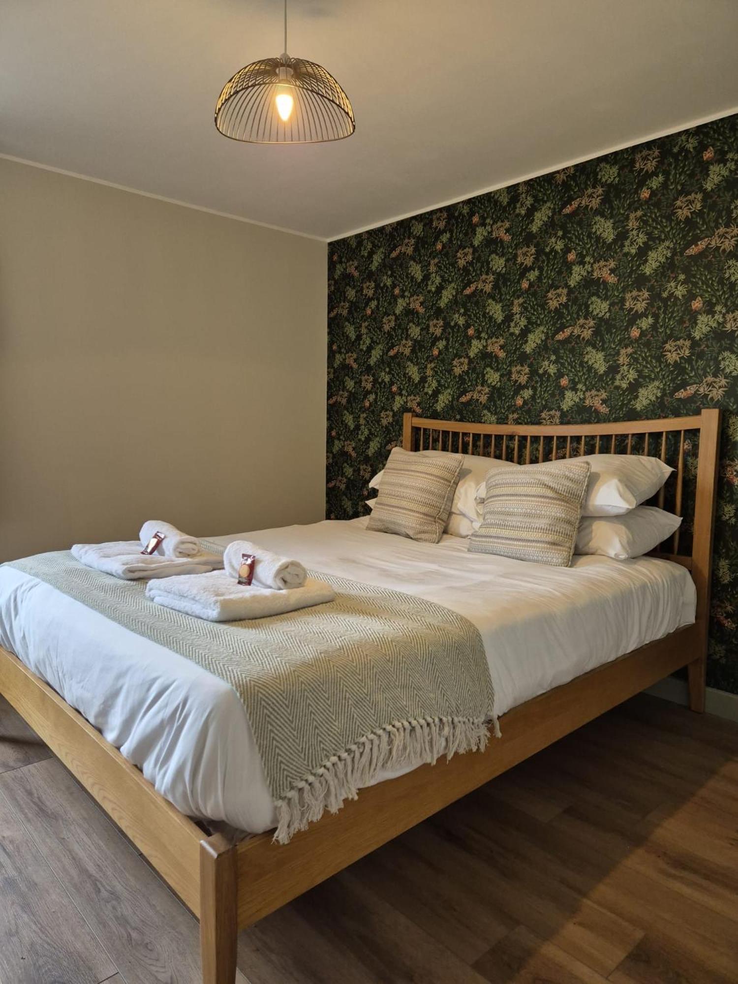 Hebridean Inn - Self Catering With Spectacular Views Broadford  Extérieur photo