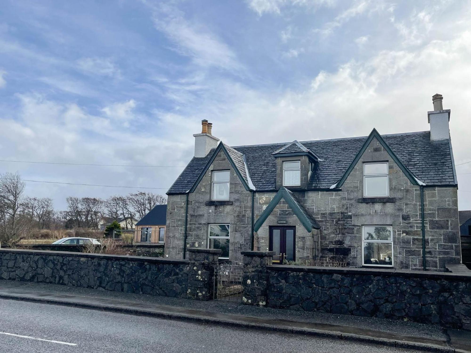 Hebridean Inn - Self Catering With Spectacular Views Broadford  Chambre photo
