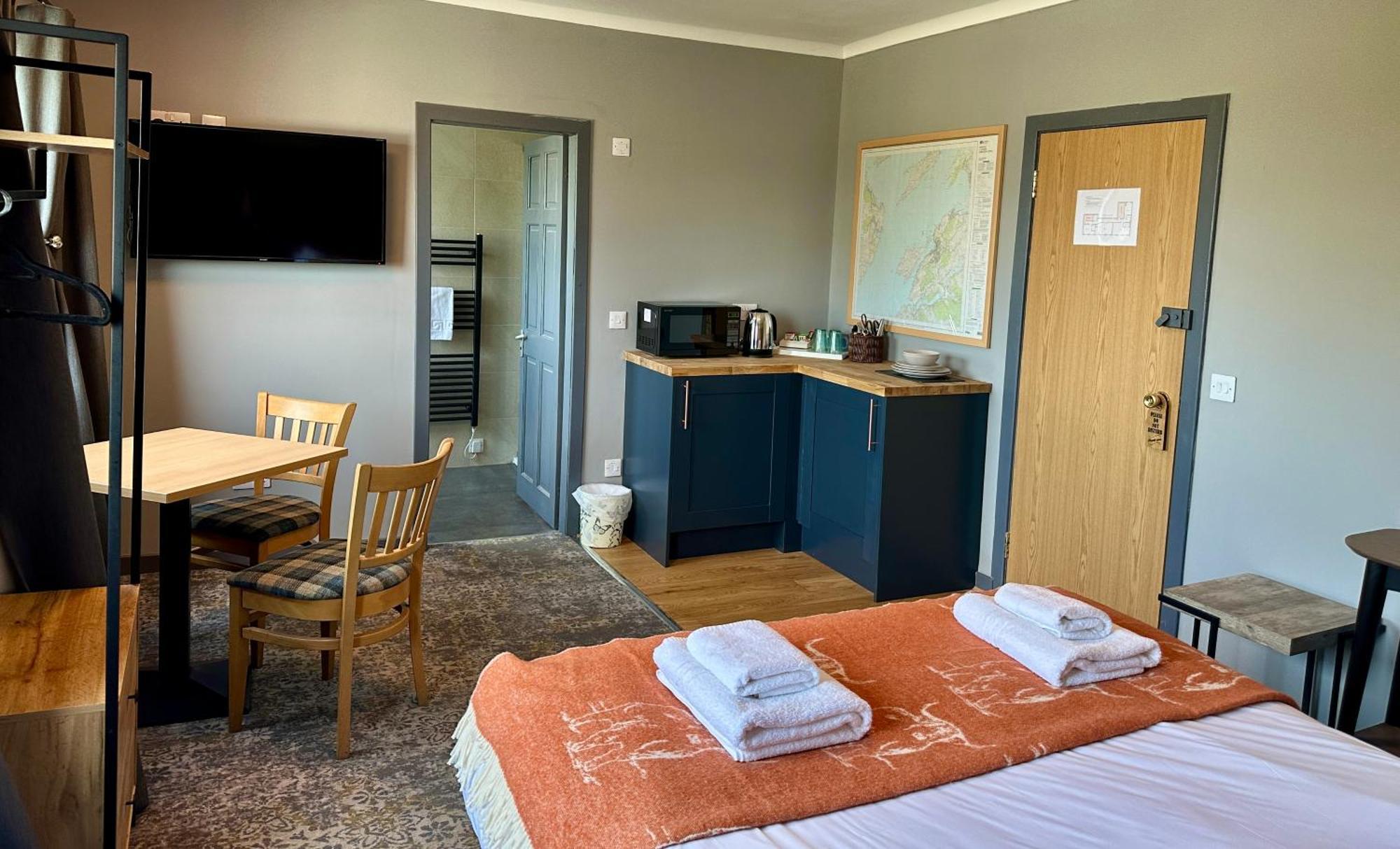 Hebridean Inn - Self Catering With Spectacular Views Broadford  Extérieur photo