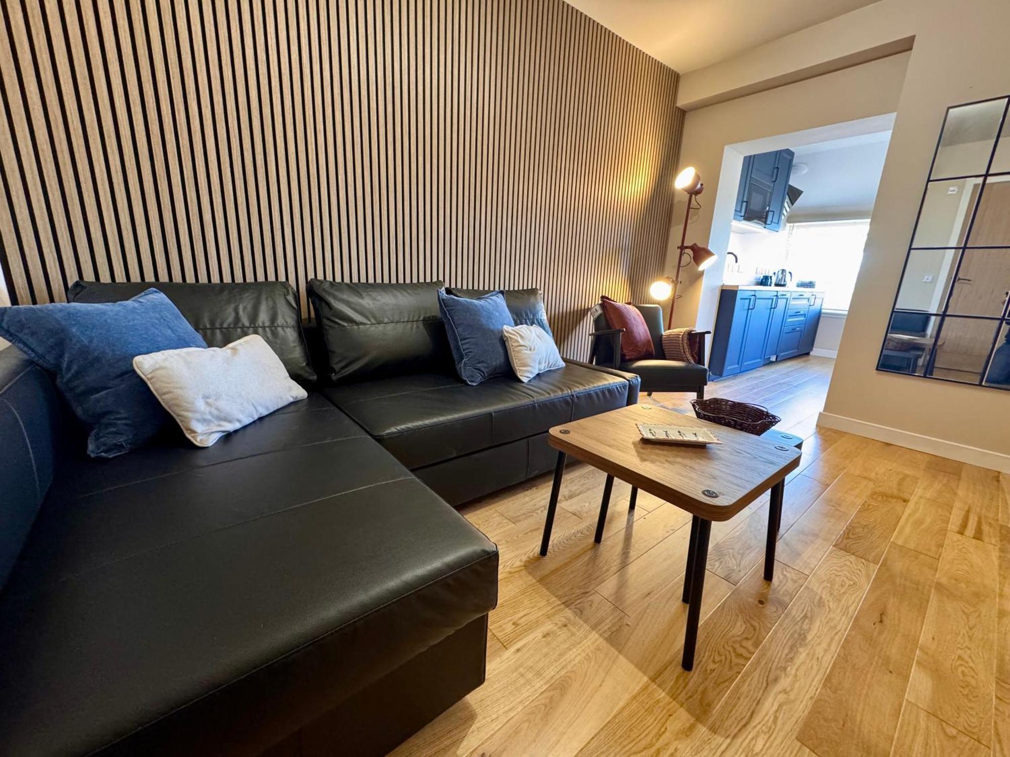 Hebridean Inn - Self Catering With Spectacular Views Broadford  Extérieur photo